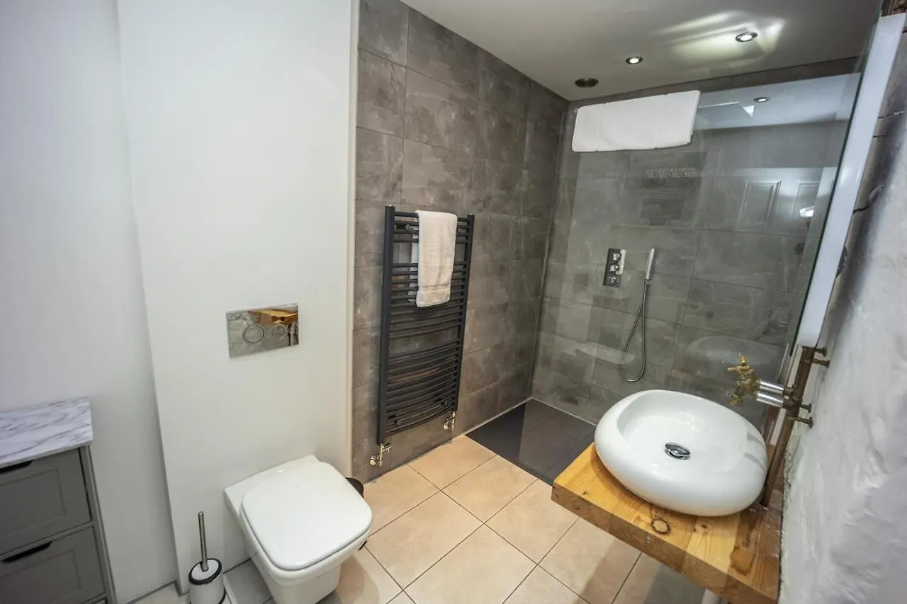 Stunning Period Property In The Heart Of The City Aberdeen 0*,